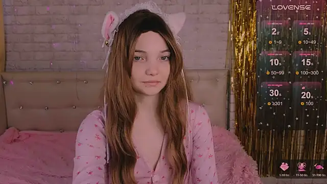 AnimeAlica18 online show from 02/14/26, 03:14