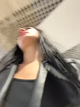 MiraReach online show from 10/02/25, 04:08