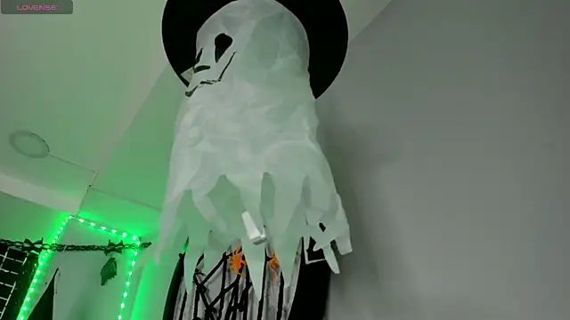 klariz09 online show from 10/25/25, 08:25