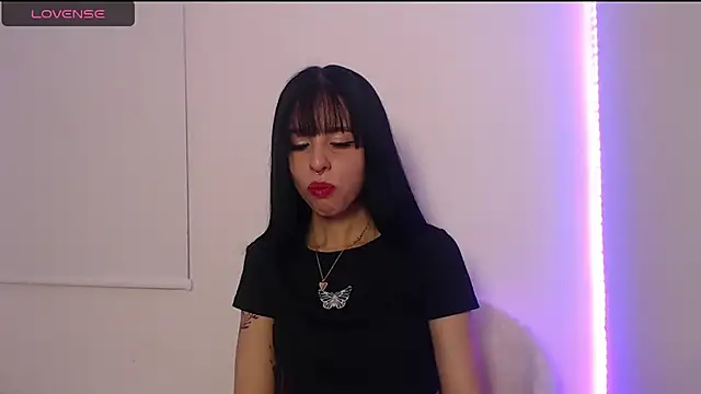 Snapshot of Lia__1 chatting on 09/18/25, 01:18 Lia  1 online show from 09/18/25, 01:18