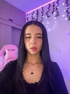 Lia  1 online show from 11/20/25, 08:30