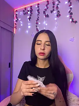 Lia  1 online show from 01/13/26, 10:48