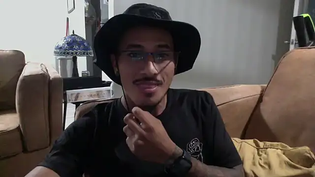 tanjir020 online show from 11/11/25, 09:31