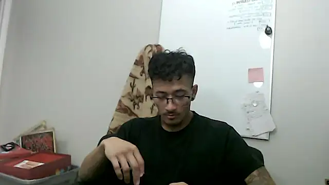 tanjir020 online show from 02/15/26, 12:36