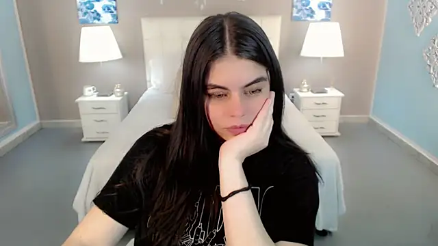 maddissonivanova online show from 10/19/25, 06:14