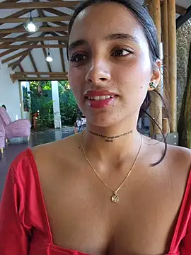 Lorena Mcfly online show from 11/01/25, 01:35