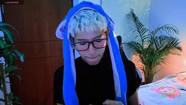 taichi bluy online show from 10/19/25, 02:34