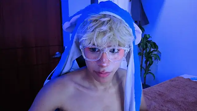 taichi bluy online show from 11/13/25, 10:19