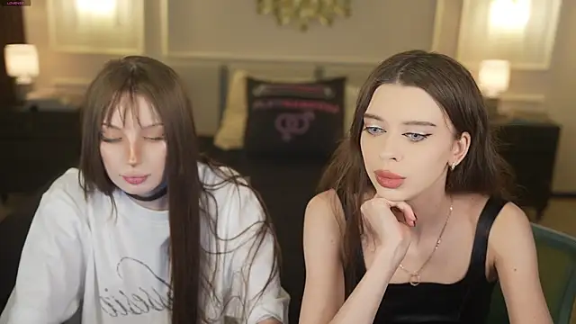 Regina Sweet054 online show from 04/17/26, 02:20