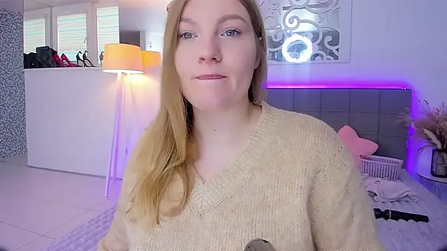 AshleyJoness online show from 11/25/25, 06:02