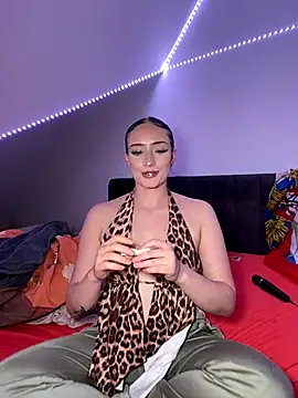 Snapshot of Tijara-im-Pyjama chatting on 09/09/25, 01:38 Tijara-im-Pyjama online show from 09/09/25, 01:38