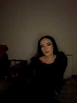 Snapshot of Tijara-im-Pyjama chatting on 11/17/25, 01:00 Tijara-im-Pyjama online show from 11/17/25, 01:00