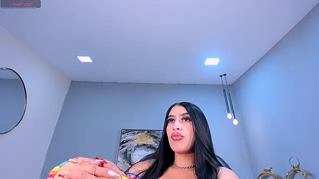 LeahLombardi  online show from 10/16/25, 03:07