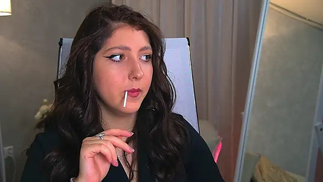 Mary Miiller online show from 10/07/25, 09:39