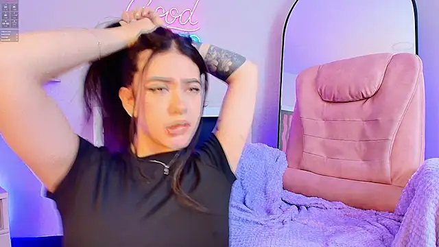 Alice Vixen online show from 06/03/26, 02:33
