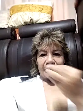 Snapshot of OliviaMorris1 chatting on 05/04/26, 11:39 OliviaMorris1 online show from 05/04/26, 11:39