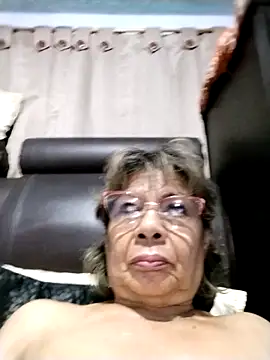 Snapshot of OliviaMorris1 chatting on 05/25/26, 11:55 OliviaMorris1 online show from 05/25/26, 11:55