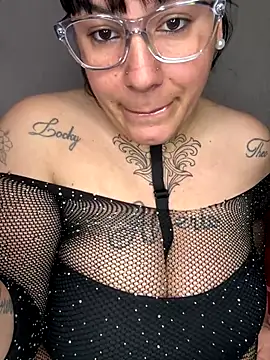 Snapshot of valen1891 chatting on 10/07/25, 01:14 valen1891 online show from 10/07/25, 01:14