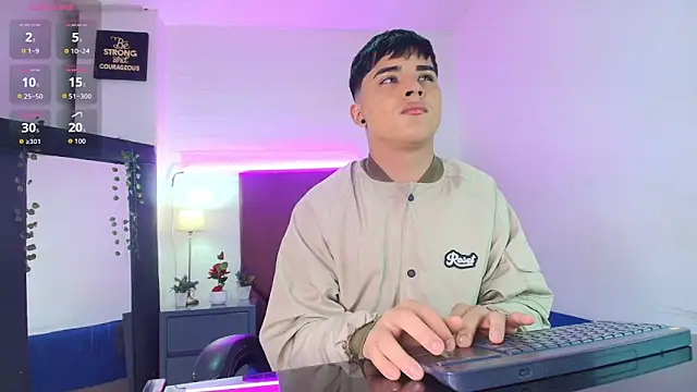 Lucass love online show from 09/30/25, 01:27