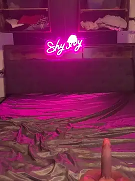 Shy Ivy online show from 09/12/25, 08:53