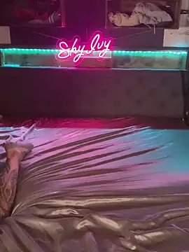 Shy Ivy online show from 10/04/25, 08:18