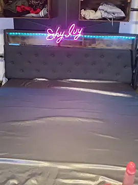 Shy Ivy online show from 10/07/25, 08:50