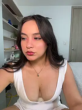 lunatorch online show from 04/18/26, 04:11