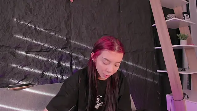 CleoWhite online show from 11/19/25, 09:26