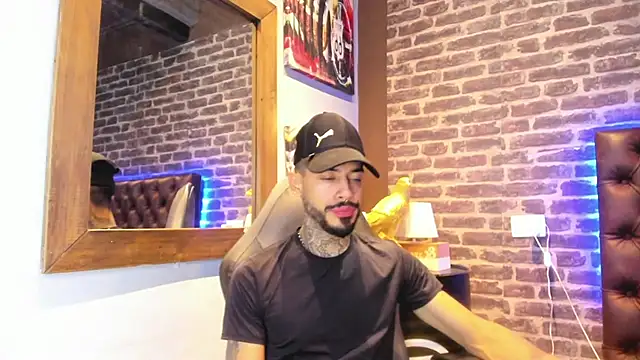 VinzenzRizzo online show from 10/16/25, 04:13