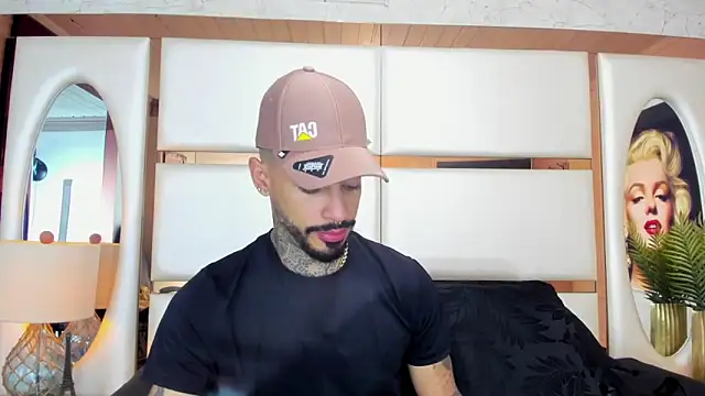 VinzenzRizzo online show from 10/22/25, 04:18