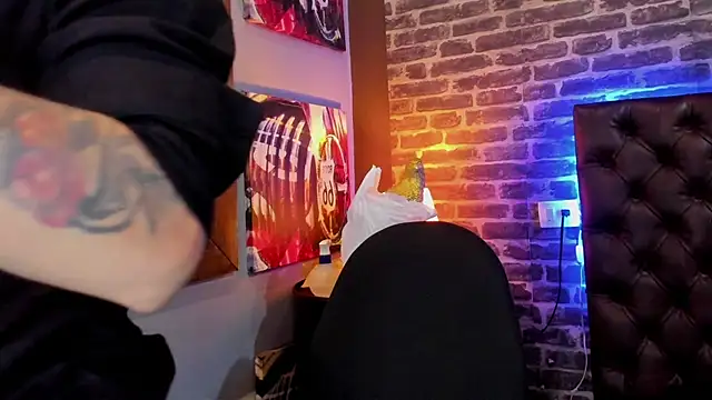 VinzenzRizzo online show from 02/19/26, 04:19