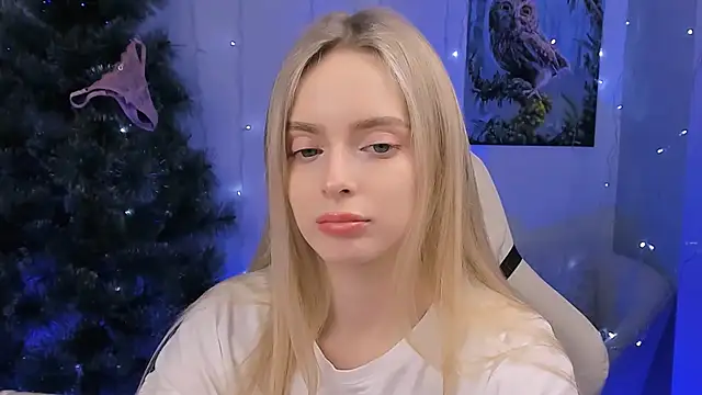 JuliaBrewwer online show from 12/19/25, 02:35