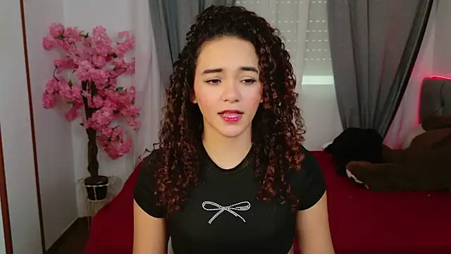 Taylor Tina online show from 10/10/25, 08:57