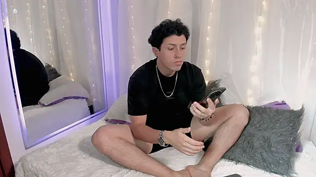 douglaszaens online show from 04/04/26, 11:46