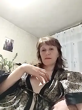 Snapshot of Flower2931 chatting on 04/01/26, 07:33 Flower2931 online show from 04/01/26, 07:33