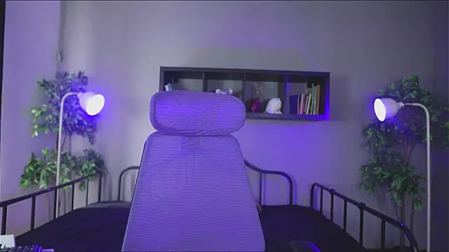 Sabrina bloom online show from 11/12/25, 01:00