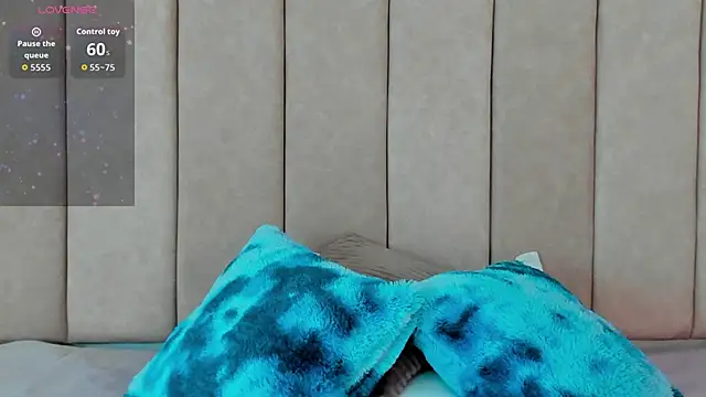  Zahiira  online show from 02/24/26, 12:36