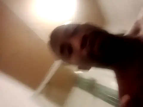 Snapshot of Thasdwn23 chatting on 09/15/25, 03:39 Thasdwn23 online show from 09/15/25, 03:39