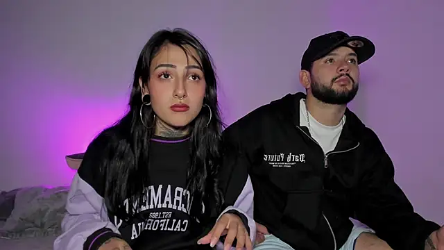 lola n apolo online show from 10/23/25, 12:32