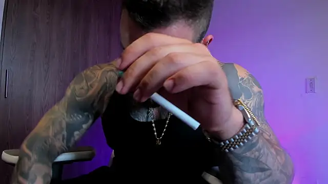 Snapshot of natevillage chatting on 09/22/25, 09:06 natevillage online show from 09/22/25, 09:06