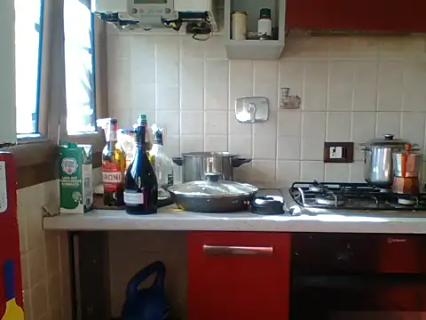 KalendaXL online show from 10/27/25, 12:20