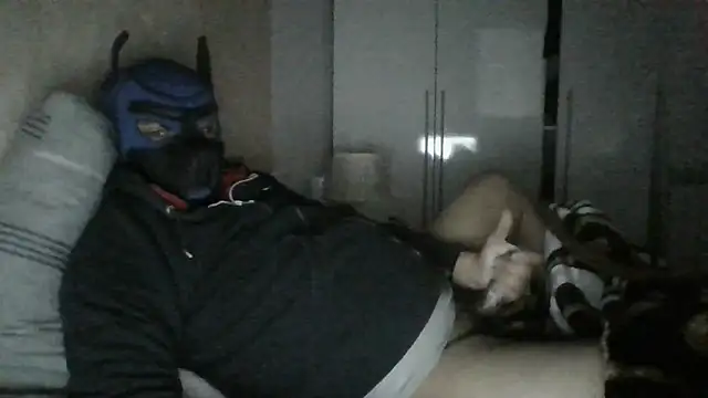 soumicuckold1 online show from 02/15/26, 02:25