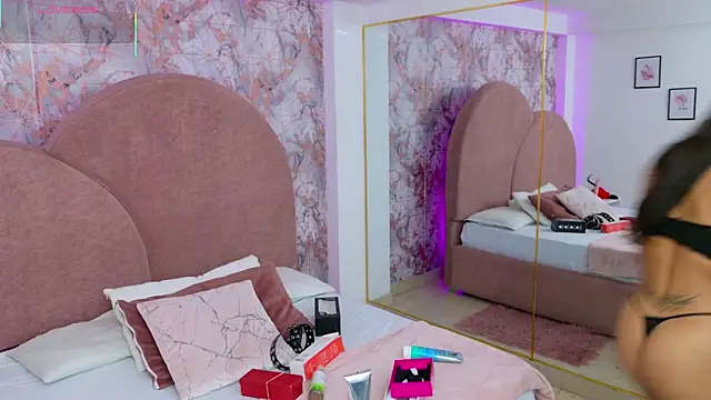 RavenGloomy online show from 09/20/25, 03:07