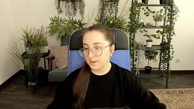 VirtuallVoyant online show from 11/28/25, 05:10