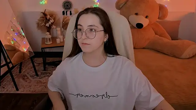 VirtuallVoyant online show from 03/28/26, 01:27