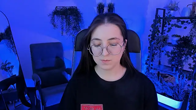 VirtuallVoyant online show from 03/31/26, 05:35