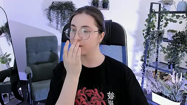 VirtuallVoyant online show from 04/03/26, 07:06