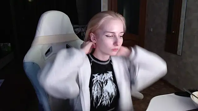 Cutti Crystal online show from 04/09/26, 07:41