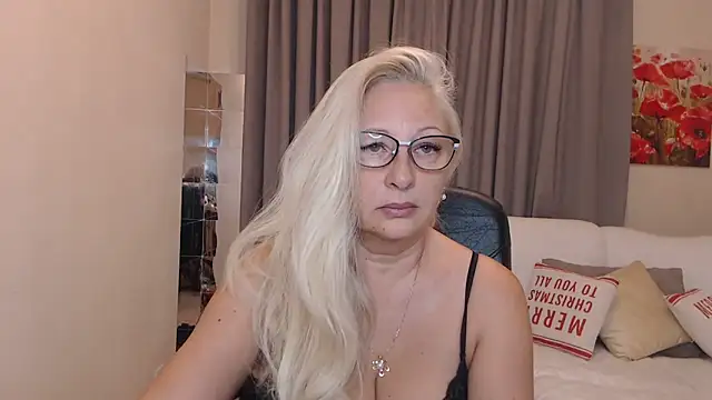 ValeriaSharm online show from 11/12/25, 10:15