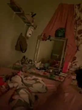 Snapshot of CairoR2122 chatting on 03/16/26, 09:02 CairoR2122 online show from 03/16/26, 09:02